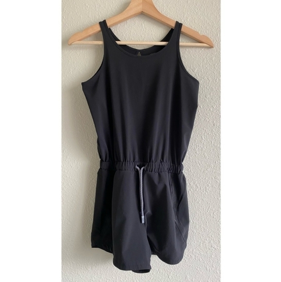 Athleta Girl On the Go Romper In Black Size  L (12) - Picture 2 of 16